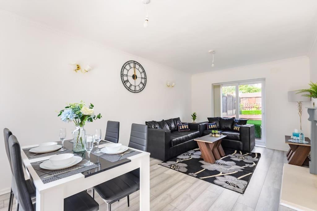 Birmingham Great Barr Property Near Junction 7 M6 外观 照片